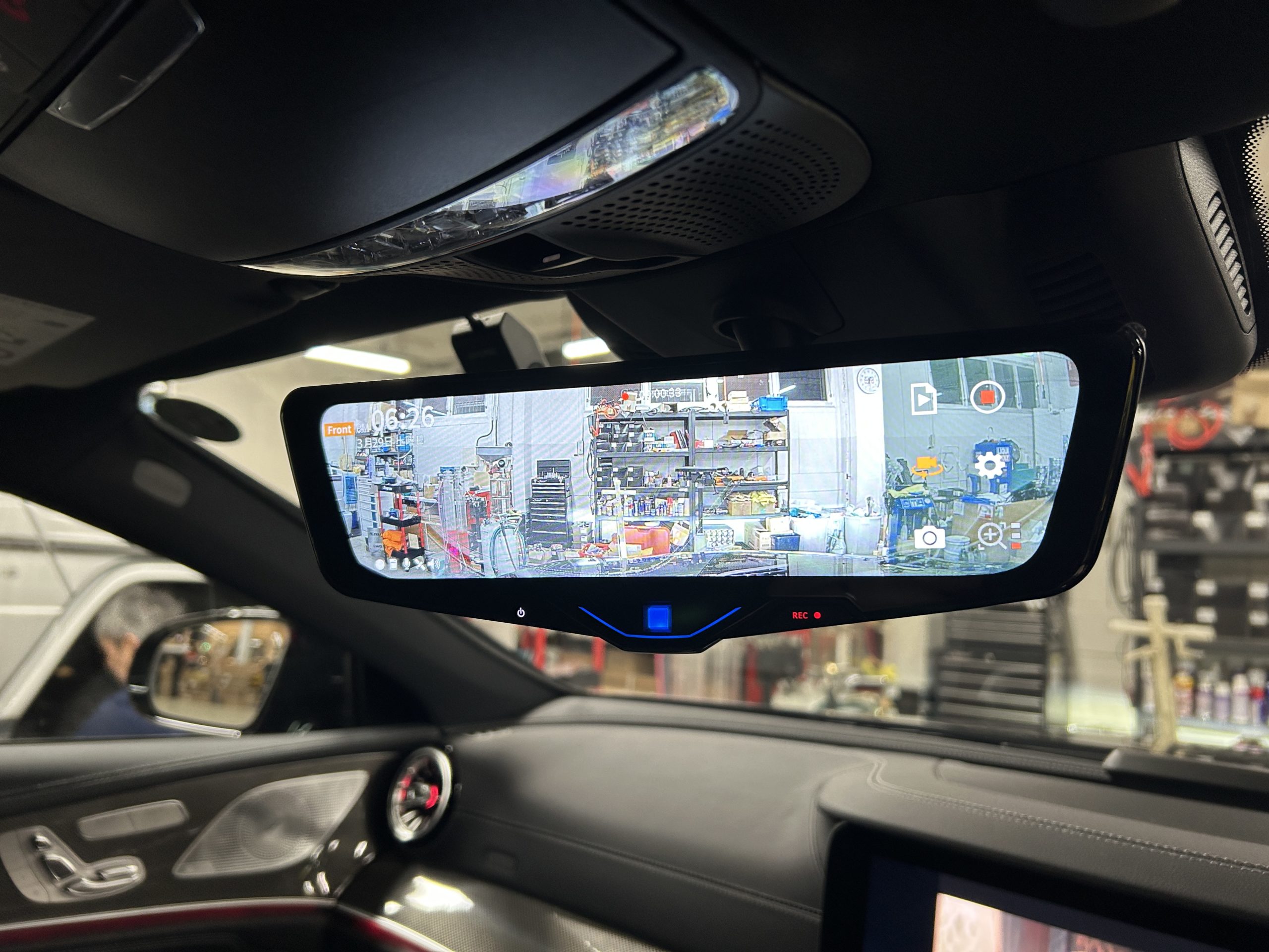 ベンツ　CLS　デジタルインナーミラー　純正ミラー交換　アルパイン　BOND　葛飾　東京都