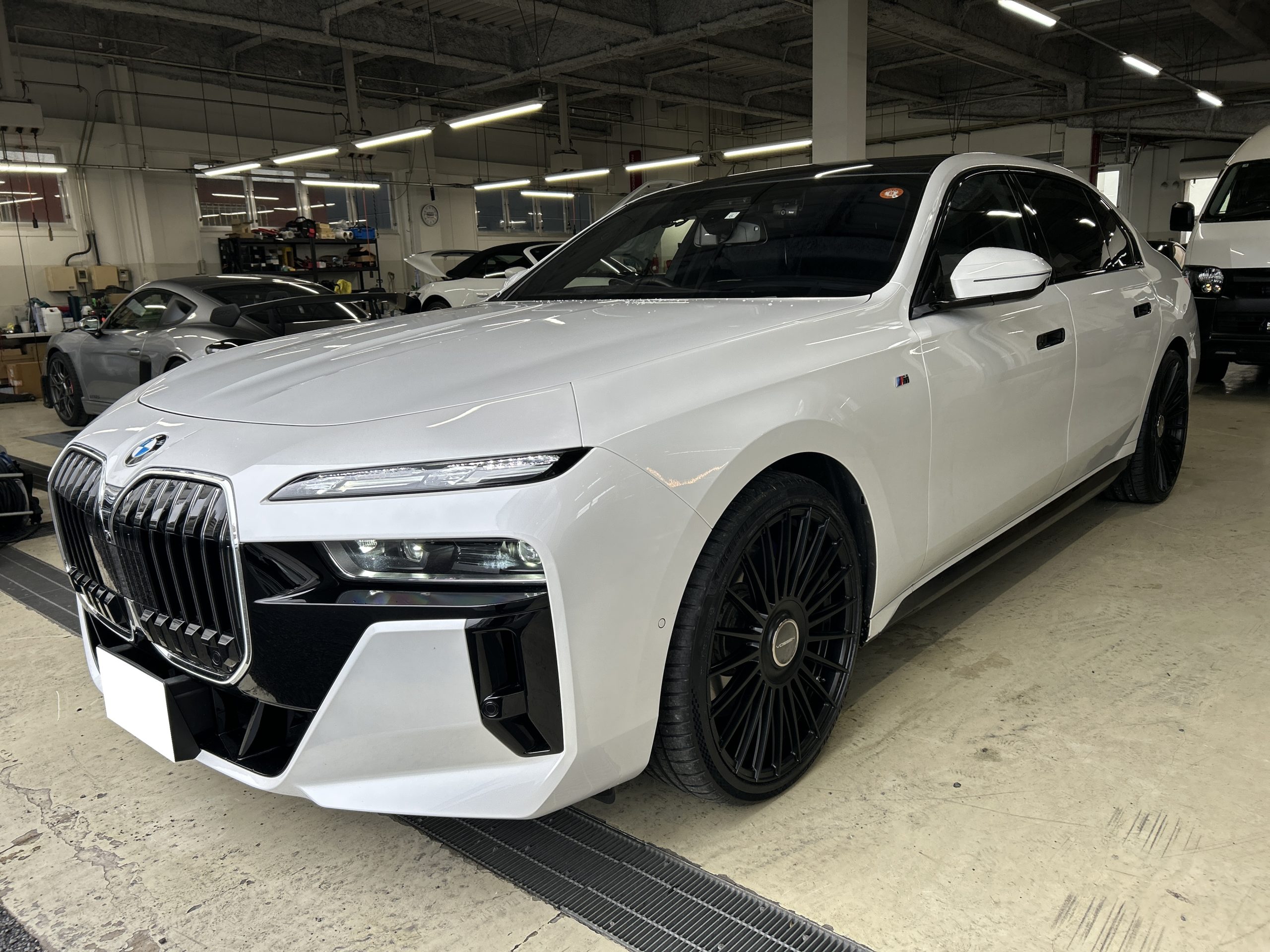 BMW G70 740i ホイール VOSSEN HF-8 22インチ BOND 葛飾 東京