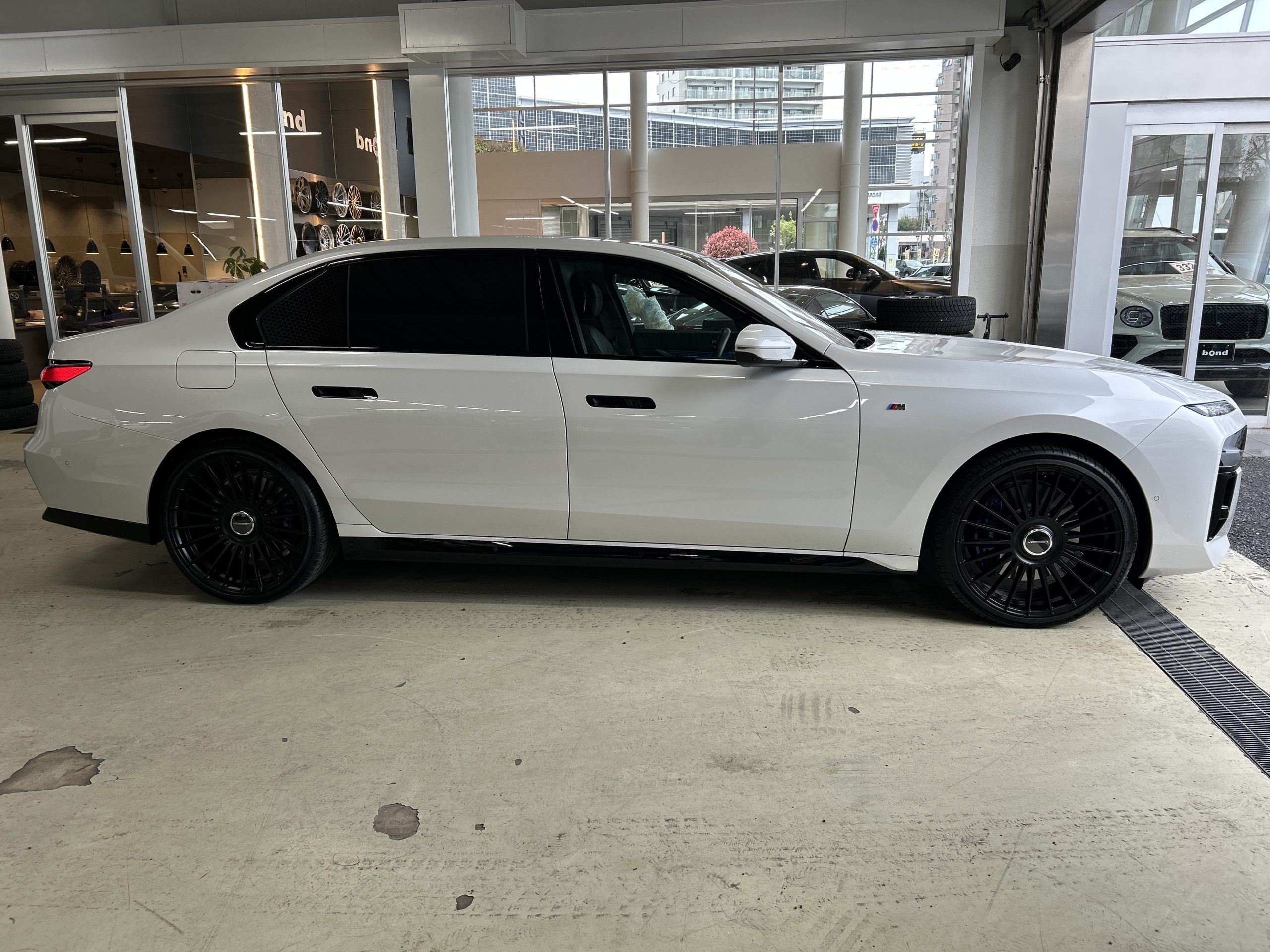 BMW G70 740i ホイール VOSSEN HF-8 22インチ BOND 葛飾 東京