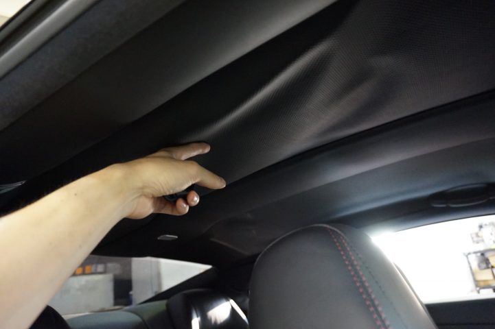 ベントレー　コンチネンタルＧＴ　天井　浮き