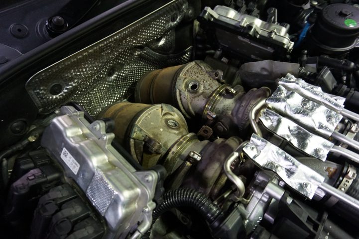 BMW M5　ダウンパイプ