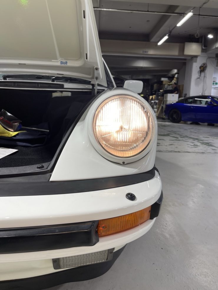 930