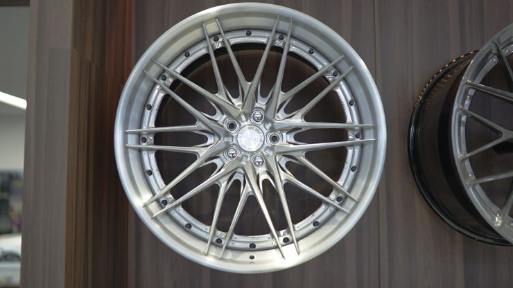ADV.1 ADV10.0 トラックスペック 3ピース HRE アメ鍛 ボンド名古屋