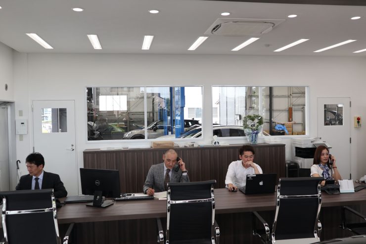 ボンド名古屋 新店オープン Gクラス アヴェンタドール SVJ ウラカン 488ピスタ