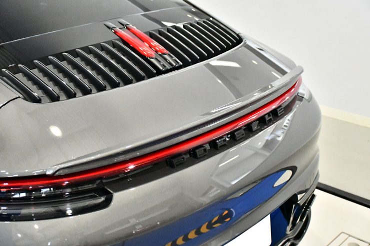 ポルシェ　992　カレラ　テックアート　リアスポイラー　リアディフューザー　フロントスポイラー　エアロ　スポーツデザイン