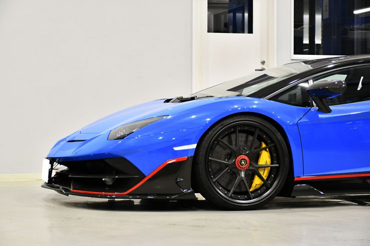 ランボルギーニ　アヴェンタドール　SVJ　SV　ローダウン　ロワリング　ラッピング　プロテクションフィルム