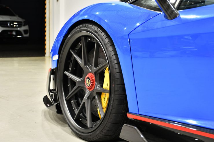 ランボルギーニ　アヴェンタドール　SVJ　SV　ローダウン　名古屋　カスタム　ボンド