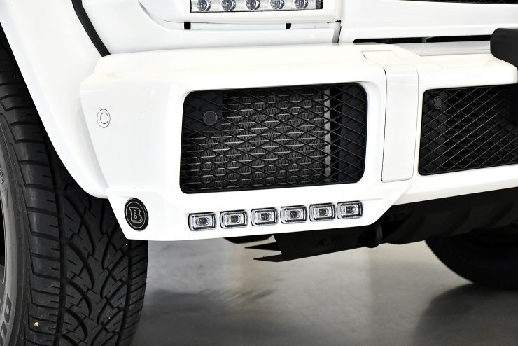 名古屋 W463 BRABUS リップ取付