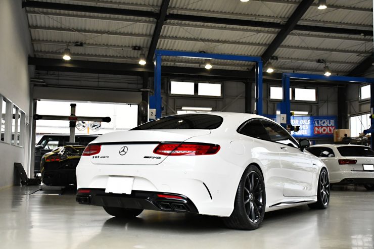 ベンツ　AMG　S63　ブラックアウト　カスタム　名古屋　ラッピング　ローダウン