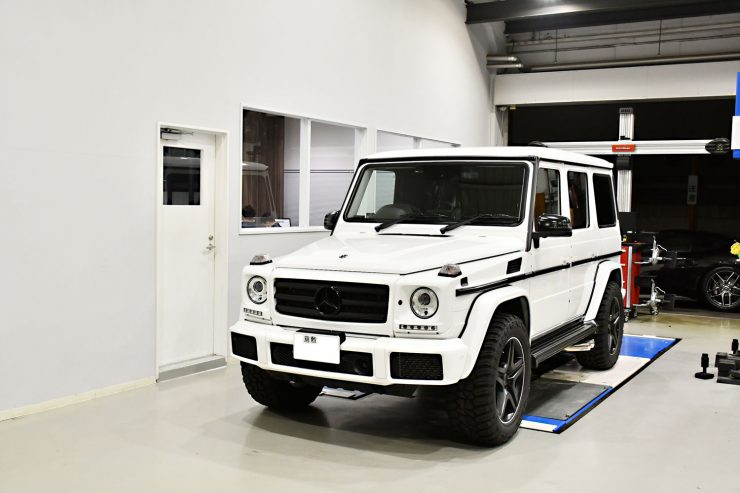 ベンツ　Gクラス　G350d　W463　ブラックアウト　エンブレムペイント　カスタム　名古屋