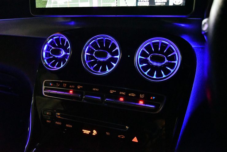 名古屋　GLC250　カスタム　ベンツ