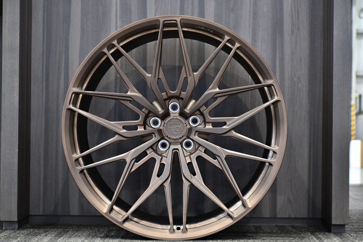 アナーキー アメ鍛 HRE フェラーリ 鍛造ホイール カスタム 名古屋