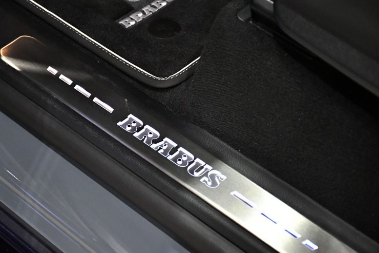 ベンツ AMG G63 Gクラス ブラバス エントランス フロアマット カスタム 名古屋