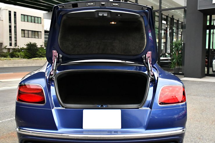 ベントレー　コンチネンタルGT　コンチGT　ラッピング　フルラップ　ブラックアウト　ローダウン　カスタム　名古屋