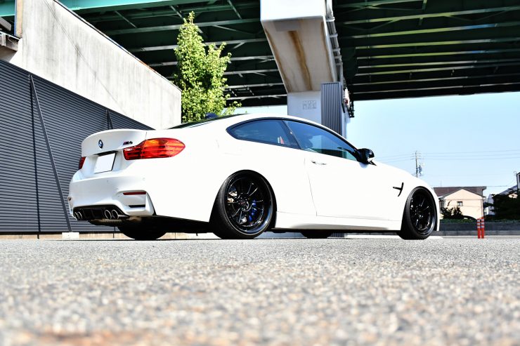 名古屋　BMW　カスタム　M4