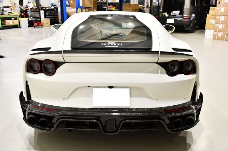 フェラーリ　812　スタローン　マンソリー　フォージドカーボン　フルキット　ローダウン　ダウンサス　カスタム　名古屋