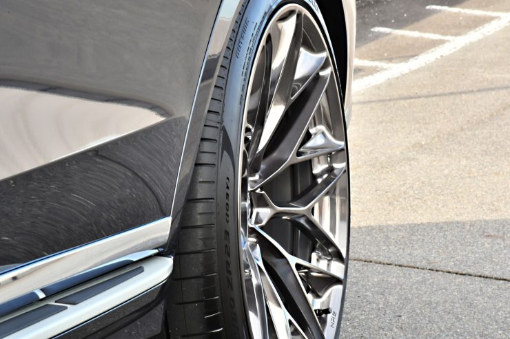 BMW　X7　23インチ　アメ鍛　HRE　ホイール　ローダウン　名古屋　カスタム