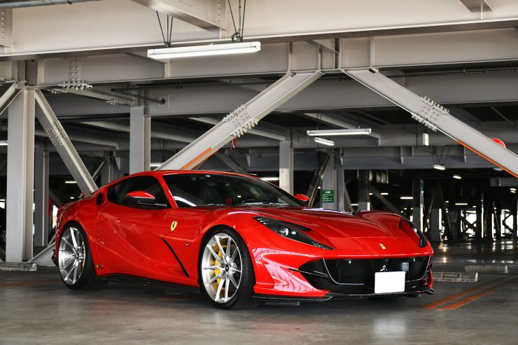 フェラーリ　812スーパーファスト　ノヴィテック　プロテクションフィルム　ローダウン　マフラー　カスタム　名古屋