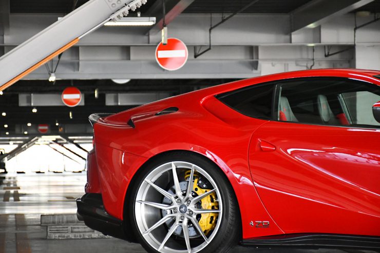 フェラーリ　812　スーパーファスト　GTS　ノビテック　マフラー　インコネル　キャタライザー　カスタム　名古屋