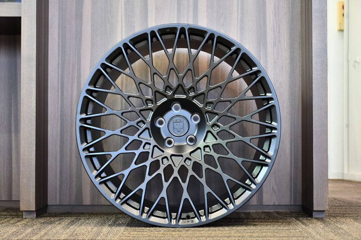 HRE　アメリカ製鍛造ホイール　ADV.1　アナーキー　フェラーリ　1221　ルッソ　GTC4　カスタム　名古屋