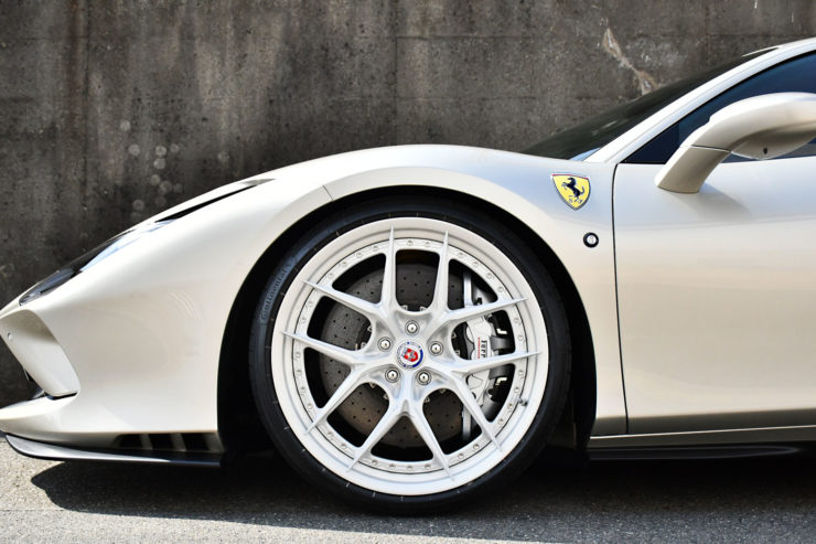 フェラーリ　F8トリブート　HRE　アメ鍛　ADV.1　1221　カスタム　名古屋