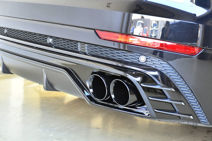 アウディ　Q8　RSQ8　ABT　エアロ　カスタム　名古屋　ローダウン　ロワリング　ブラックアウト
