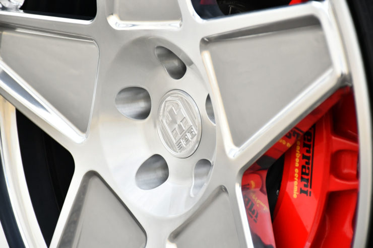 フェラーリ FF 812 ルッソ HRE ヴィンテージ クラシック ローダウン キャリパーペイント カスタム 名古屋