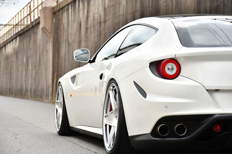 フェラーリ FF ローダウン ノヴィテック ダウンサス HRE ホイール アメ鍛 カスタム 名古屋