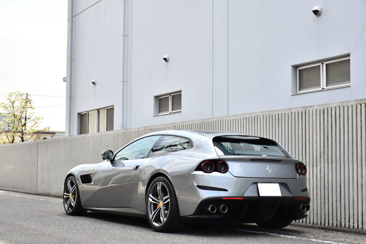 フェラーリ　GTC4ルッソ　ノビテック　ダウンサス　ローダウン　スペーサー　カスタム　名古屋