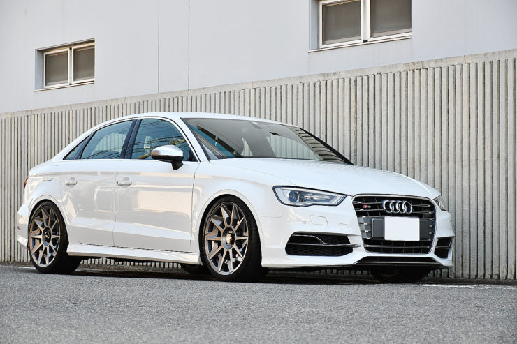 愛知　名古屋　アウディ　AUDI　カスタム　ホイール交換　ロティフォーム　FOTIFORM　ローダウン