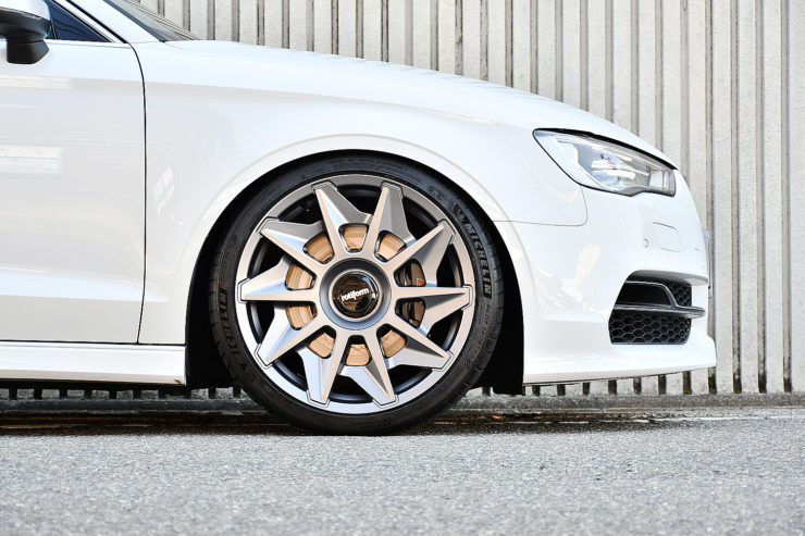 愛知　名古屋　アウディ　AUDI　カスタム　ホイール交換　ロティフォーム　FOTIFORM　ローダウン