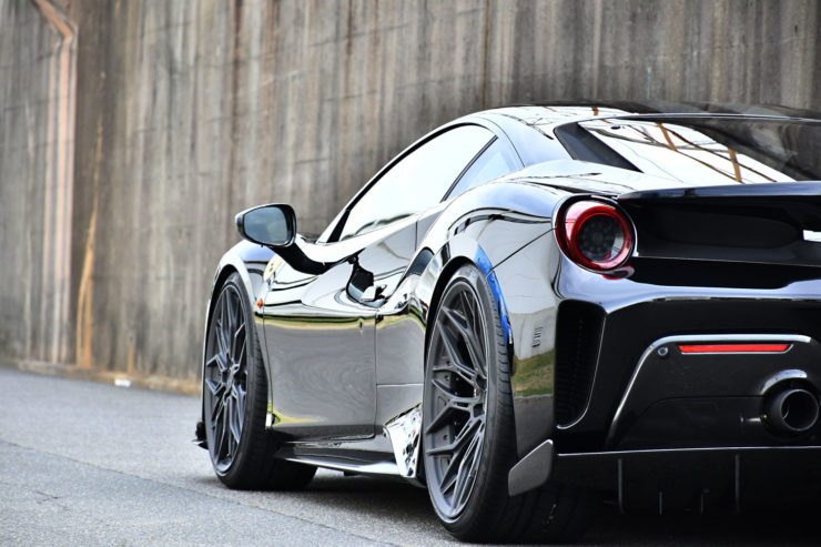 フェラーリ　488ピスタ　1221　アメ鍛　ホイール　ローダウン　ブリリアント　マフラー　カスタム　名古屋