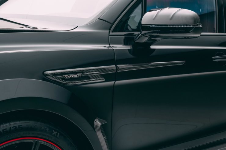 愛知　名古屋　マンソリー　MANSORY　カスタム　ベンテイガ　BENTAYGA