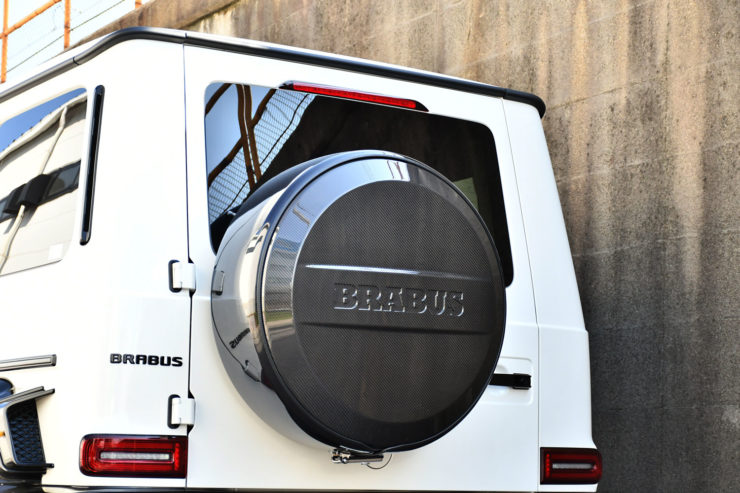 ベンツ　AMG　G63　W463A　G400　ブラバス　背面タイヤカバー　ナイトパッケージ　ブラックアウト　カスタム　名古屋