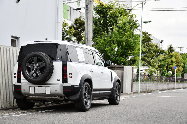 愛知県　名古屋　新型ディフェンダー　110　ディフェンダー110　カスタム　電動サイドステップ