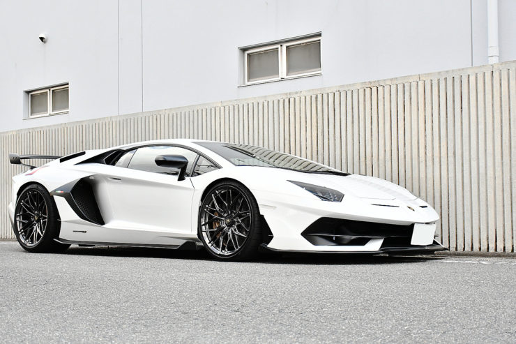 愛知県　名古屋　Lamborghini Aventador SAVJ ANRKY アヴェンタドール　ローダウン　マフラー　カスタム　ボンド