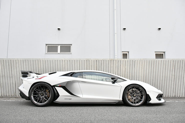 愛知県　名古屋　Lamborghini Aventador SAVJ ANRKY アヴェンタドール　ローダウン　マフラー　カスタム　ボンド