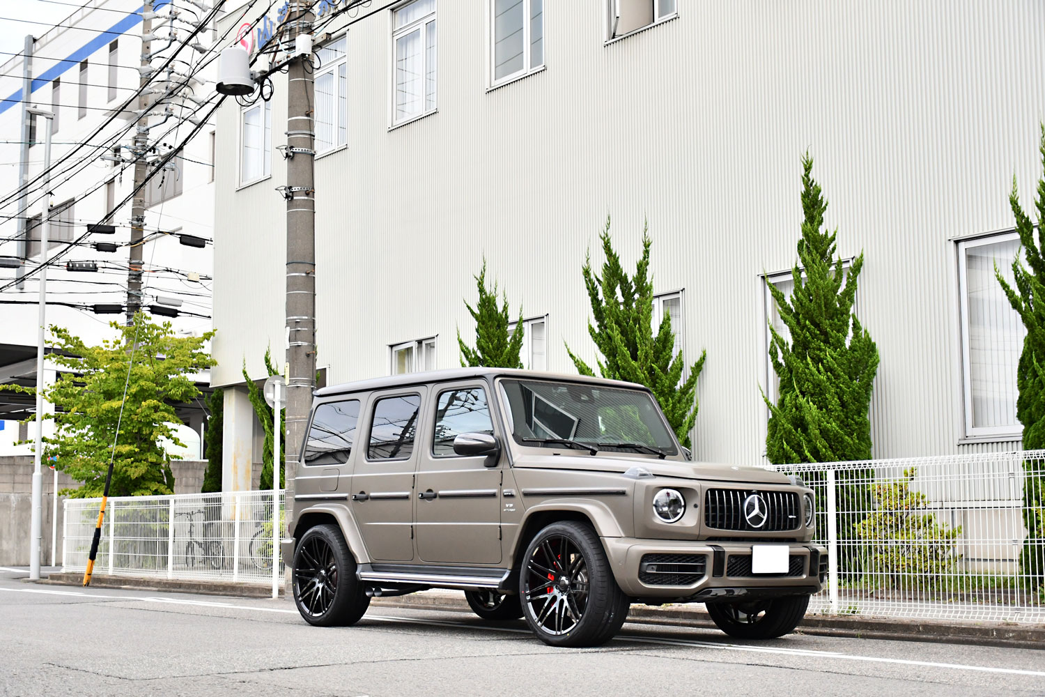 ベンツ　AMG　G63　マヌファクトゥーアエディション　限定車　ブラバス　ローダウン　ゲレンデ　カスタム　名古屋