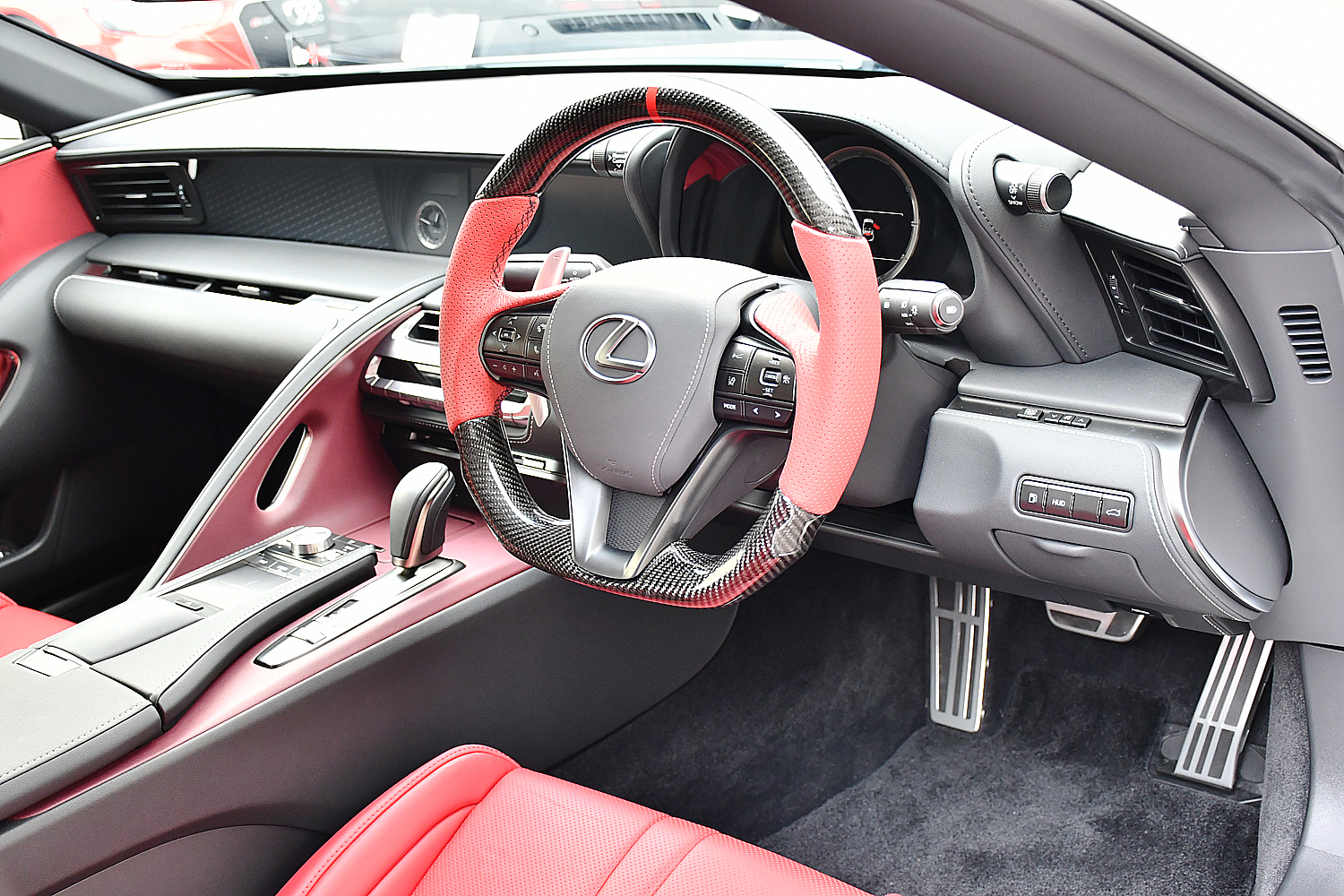 愛知県　名古屋　レクサス　LEXUS　LC500　コンバーチブル　ステアリング加工　ワンオフステアリング　カスタム