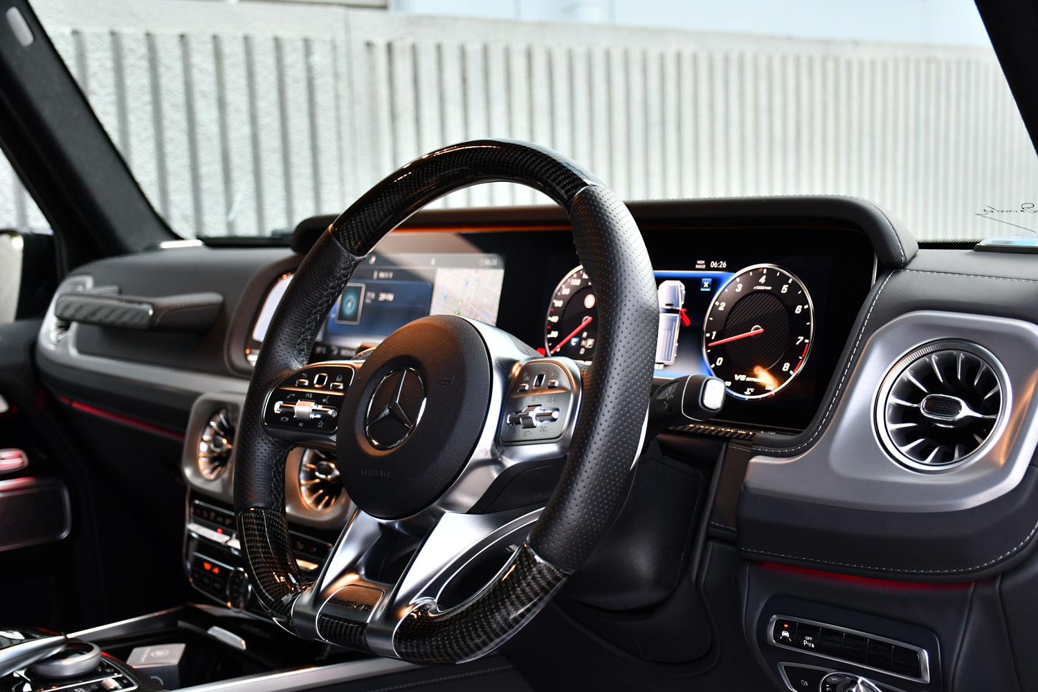 ベンツ　AMG　G63　W463A　W464　ブラックアウト　カーボンステアリング　カスタム　名古屋
