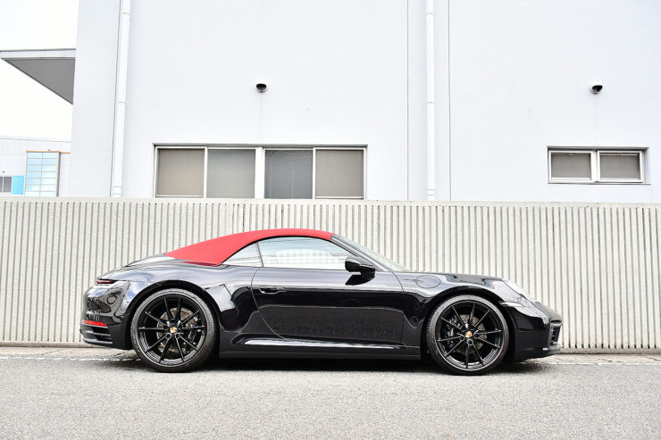 Porsche 992 カブリオレ　愛知　名古屋　カスタム　ローダウン　スペーサー　ポルシェ