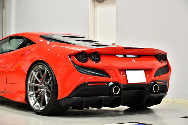 フェラーリ F8 ローダウン ロベルタ アメ鍛 HRE カスタム 名古屋