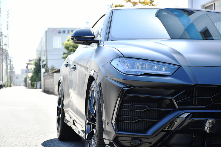 愛知県　名古屋　ウルス　URUS　カスタム　ローダウン　スペーサー　AWE　ランボ　Lamborghini
