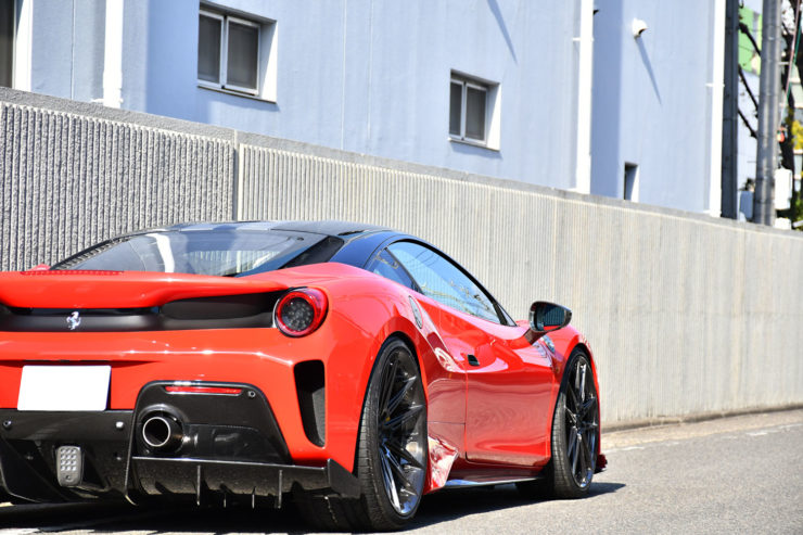 フェラーリ　488　488ピスタ　ローダウン　ダウンサス　1221　アメ鍛　HRE　カスタム　名古屋