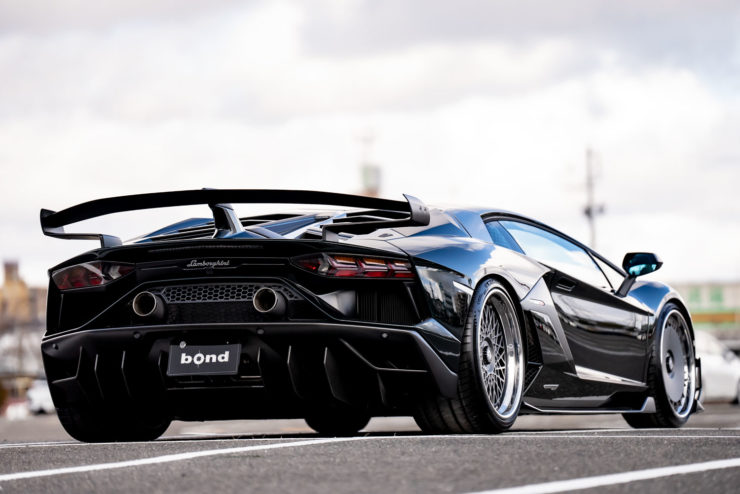 ランボルギーニ　アヴェンタドール　SVJ　HRE　アメ鍛　ブリリアントマフラー　ローダウン　カスタム　名古屋