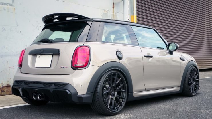 愛知県　名古屋市　MINI　ミニ　カスタム　F56　JCW　mon　フロントリップスポイラー　リアトランクスポイラー