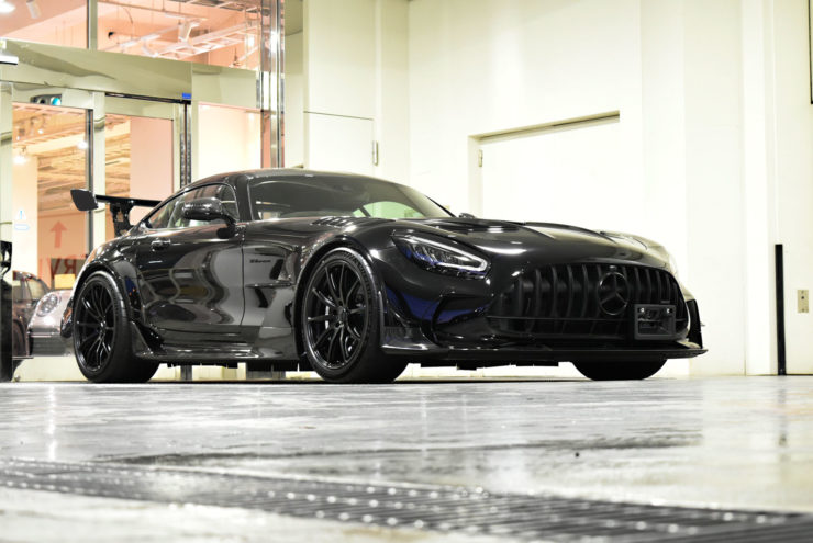 AMG　GT　ブラックシリーズ　ブラックアウト　ローダウン　スペーサー　エンブレムペイント　カスタム　名古屋