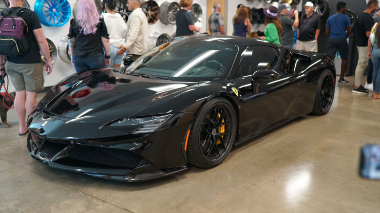 フェラーリ　SF90　HRE　カーボン　アメ鍛　ローダウン