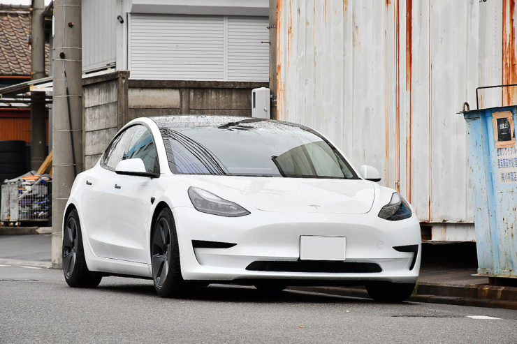 TESLA テスラ　MODEL3　モデル３　愛知県　名古屋　カスタム　輸入車　車　サス交換