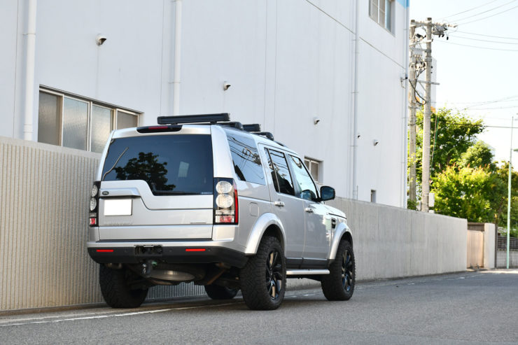 ランドローバー ディスカバリー ディスカバリー4 ホイールペイント ホイールスペーサー 黒ナット カスタム 名古屋